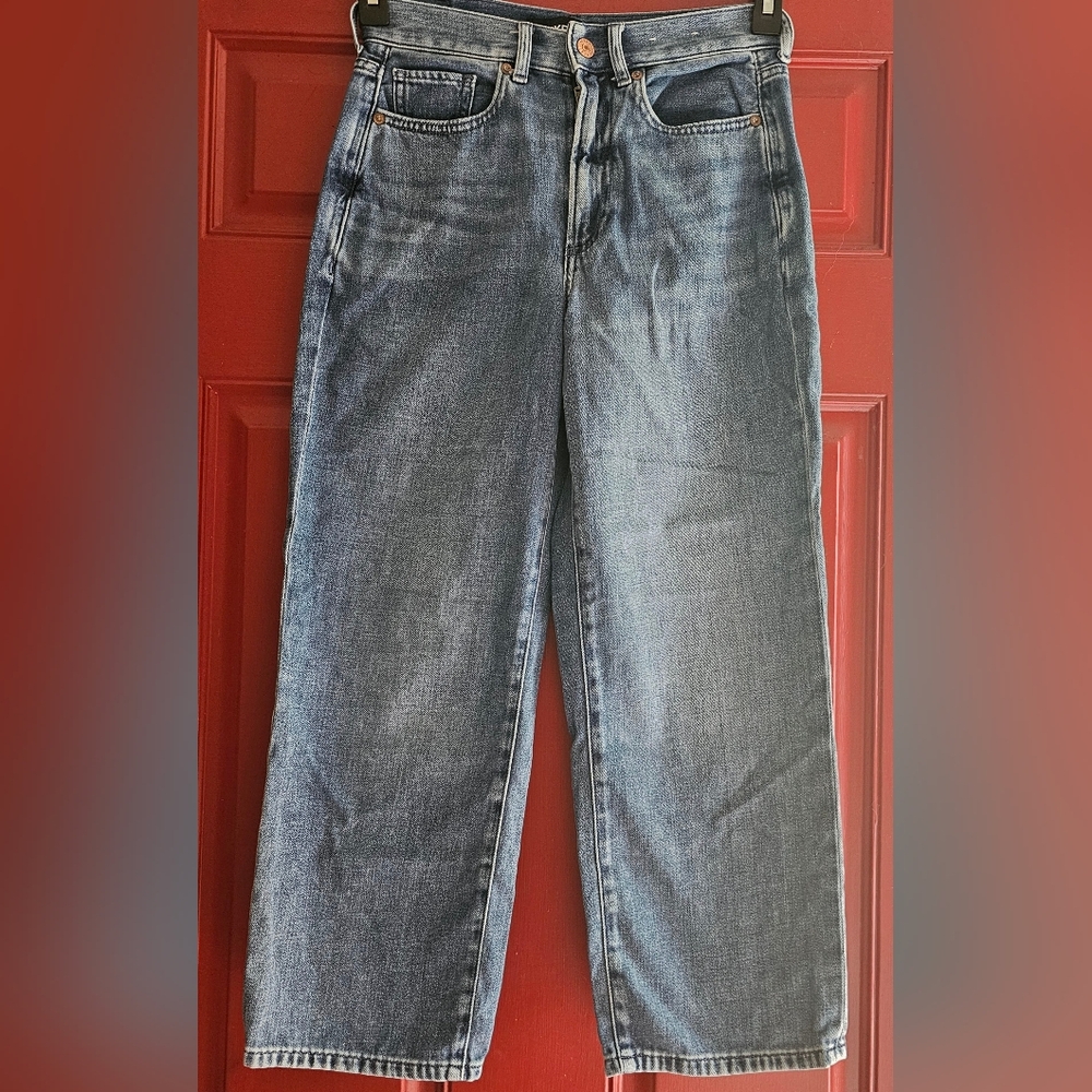 EXPRESS Cropped Wide Leg Jeans Size 00